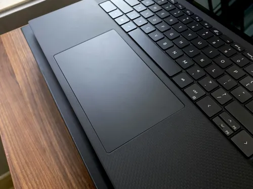 Dell Precision 5560 Core i9-11950H | RAM 32GB | SSD 512GB | RTX A2000 4GB | 15.6 inch 4K (3840 x 2400) Touch - Like New